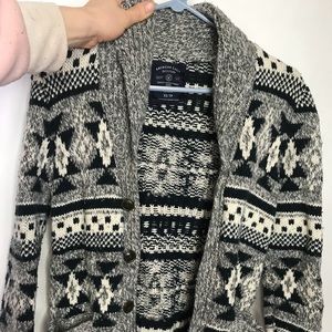 American eagle grey/navy knit cardigan